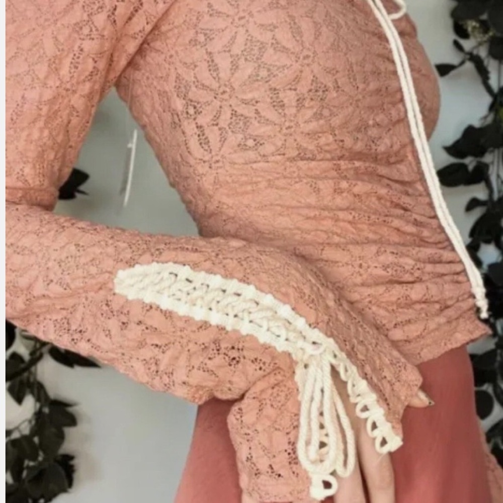NWOT Free People Lilah Top in Crush Blush Lacey Lace-up Details Sz S - Picture 5 of 15
